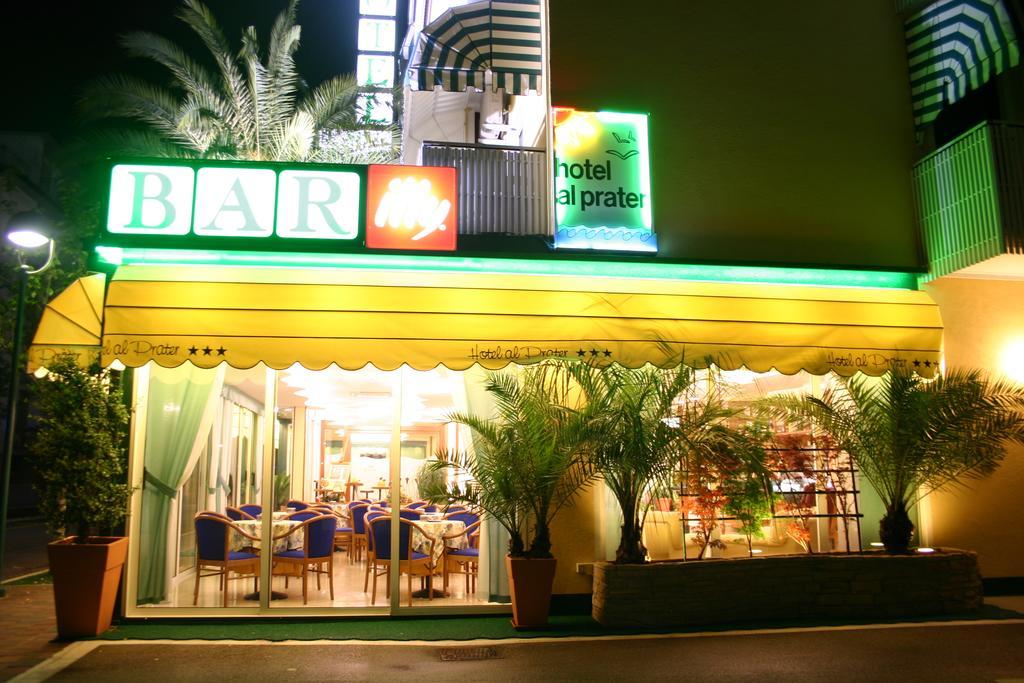 Hotel Al Prater Lignano Sabbiadoro Bagian luar foto