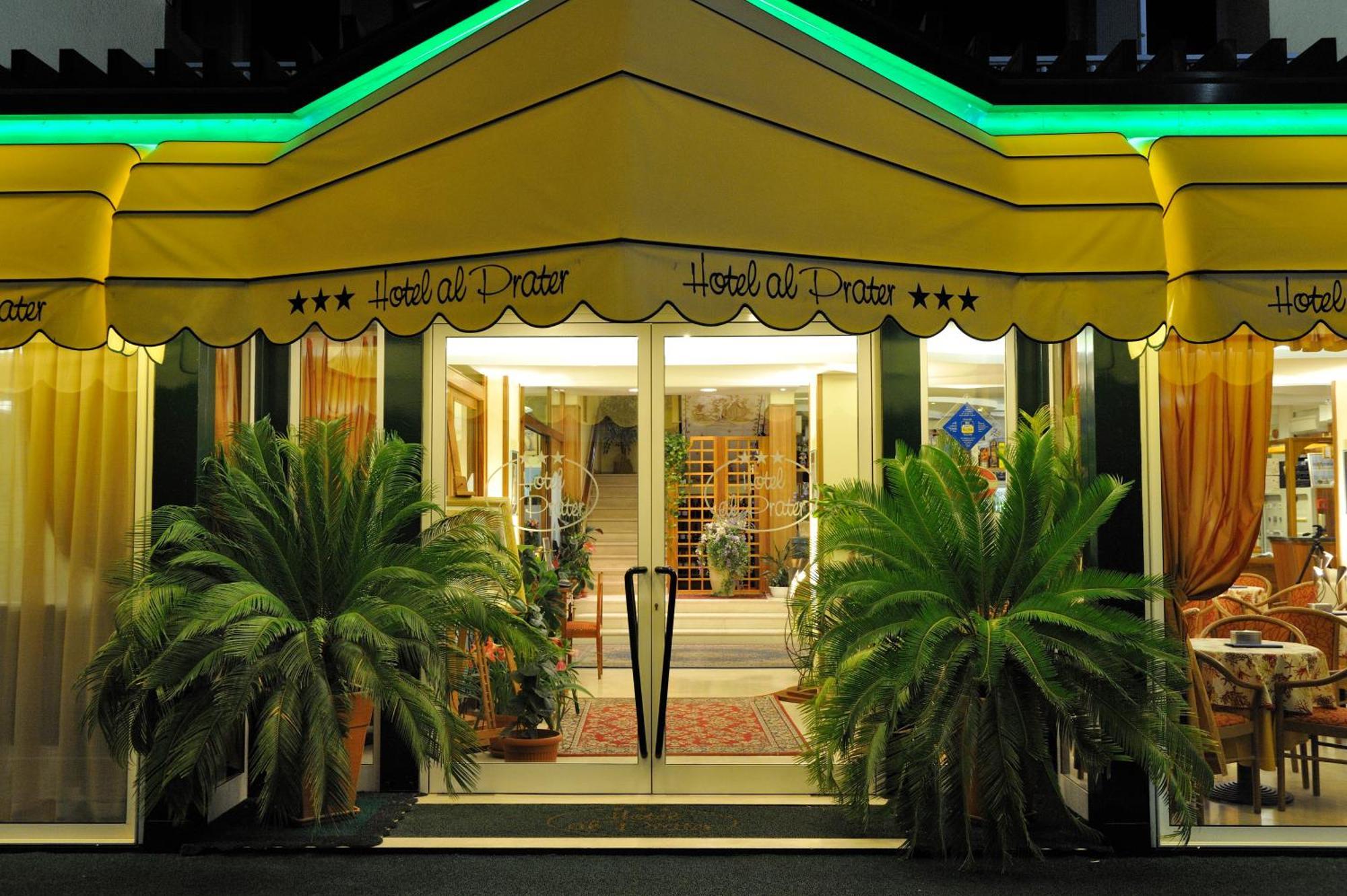 Hotel Al Prater Lignano Sabbiadoro Bagian luar foto