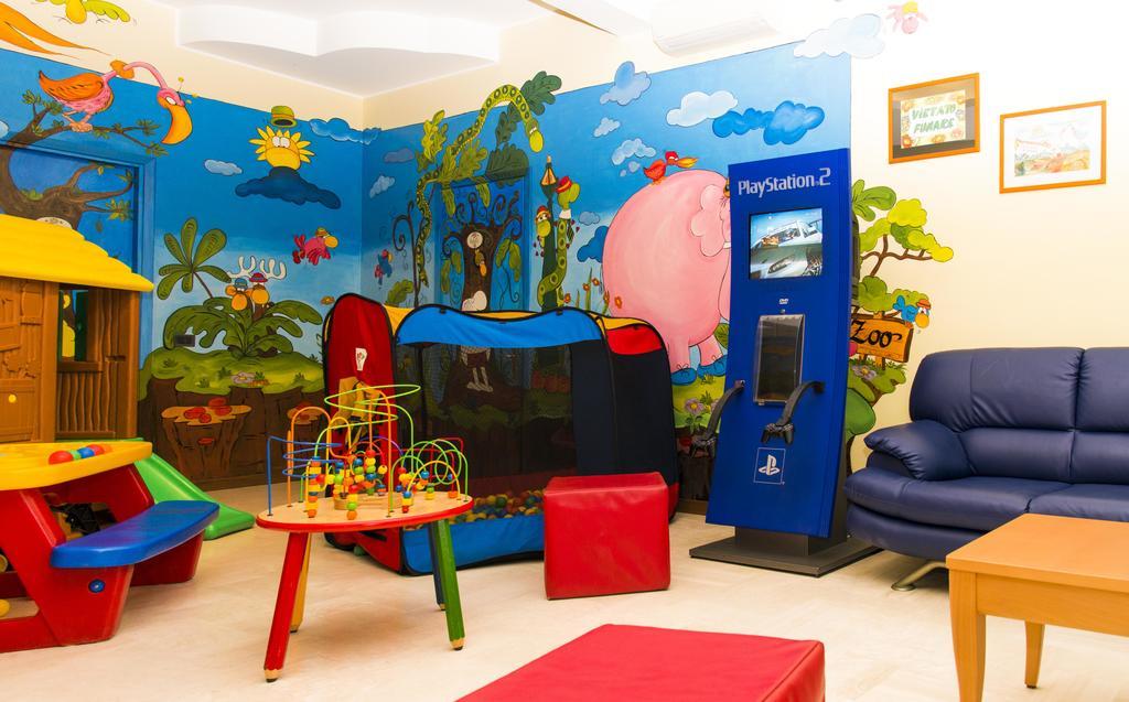 Hotel Al Prater Lignano Sabbiadoro Bagian luar foto