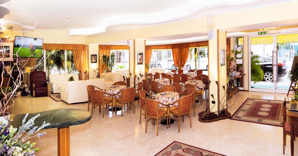 Hotel Al Prater Lignano Sabbiadoro Bagian luar foto